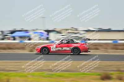 media/Jan-26-2025-CalClub SCCA (Sun) [[cfcea7df88]]/Group 1/Race/